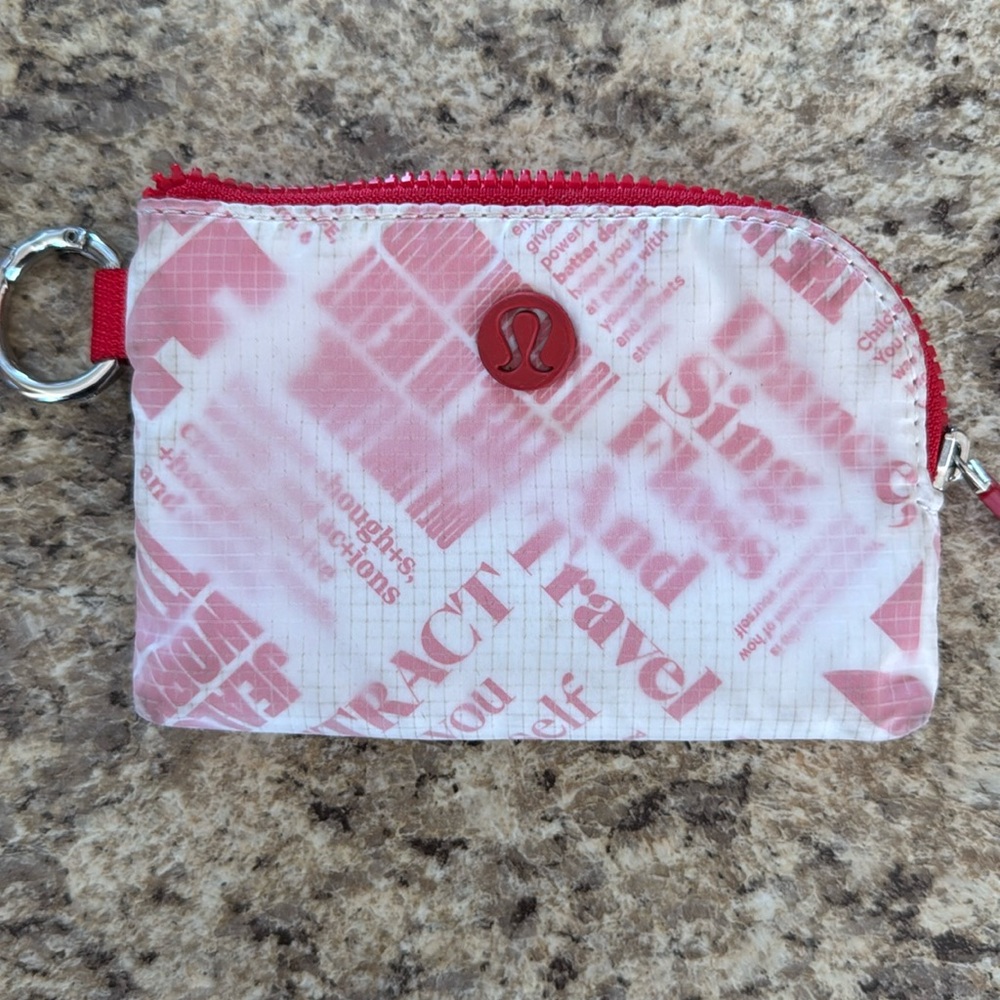 Lululemon Clippable Pouch